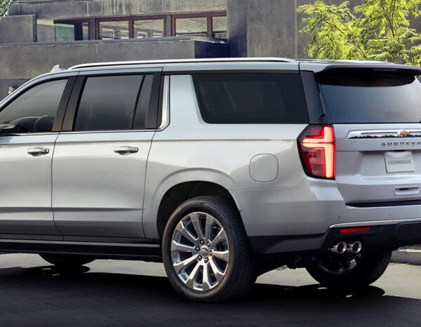 Chevrolet Suburban 2021 bck Chevrolet Suburban 2021 bck